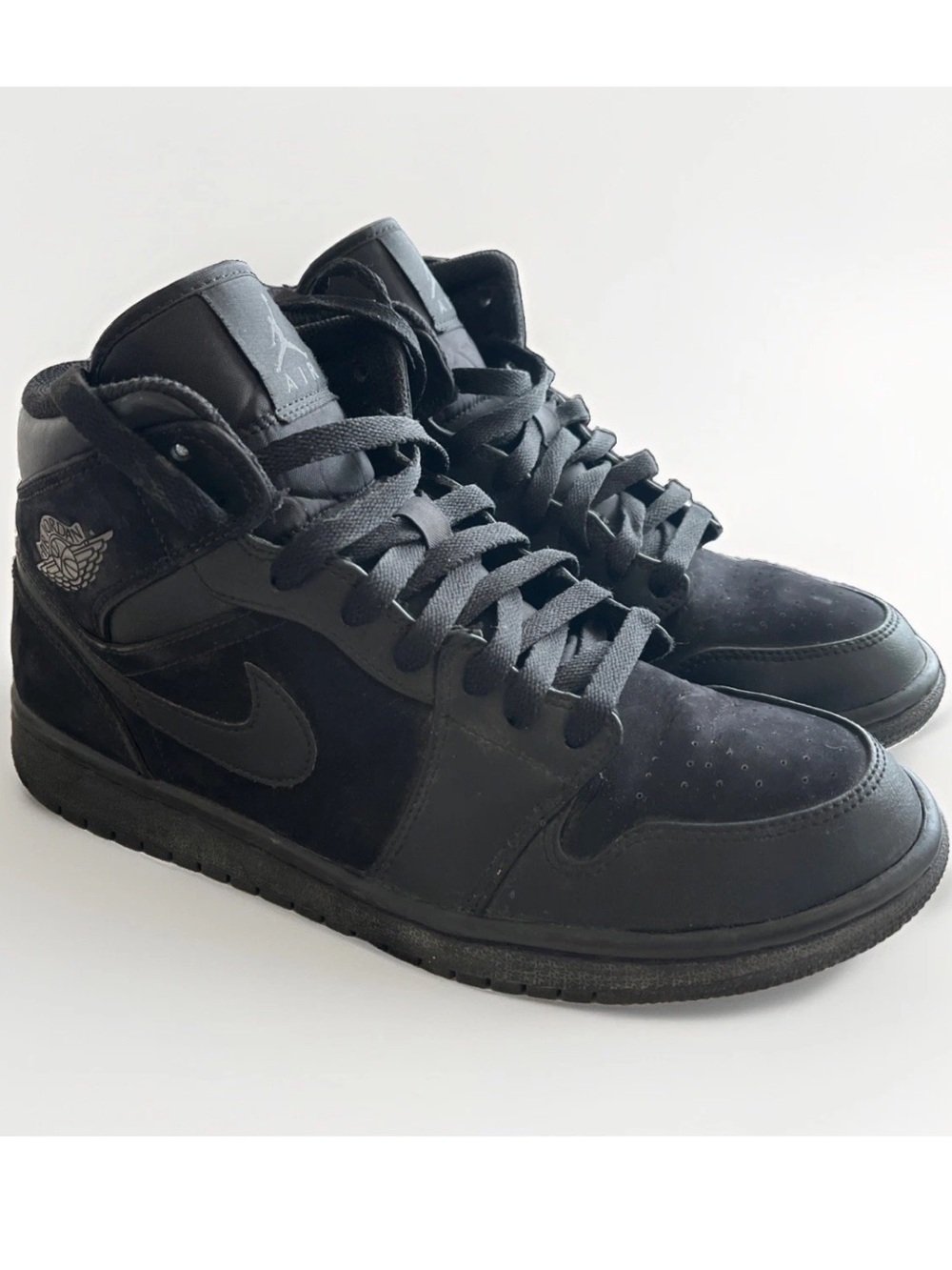 Nike Air Jordan 1 Mid 'Triple Black' sneakers Men’s Size 8